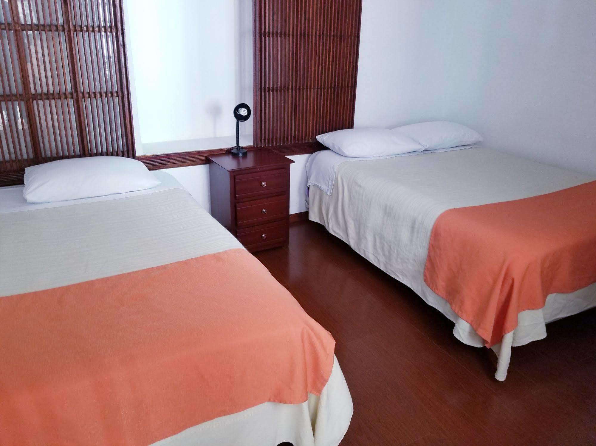 Heritage Inn กีโต ภายนอก รูปภาพ